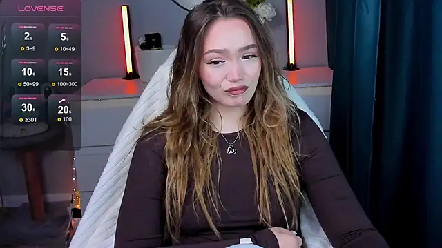 Snapshot of Evia_r0se chatting on October 2025 08:13:01 AM Evia r0se online show from October 2025 08:13:01 AM