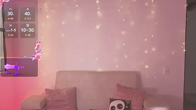 Snapshot of amy_nicolee chatting on November 2025 08:00:01 PM amy nicolee online show from November 2025 08:00:01 PM