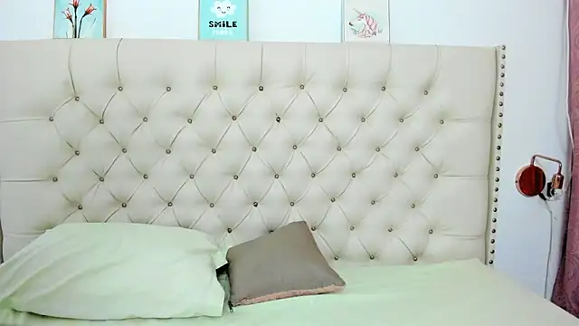 Kim Eli online show from January 2025 07:27:02 PM