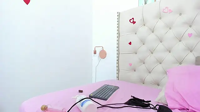 Kim Eli online show from March 2025 12:10:02 AM