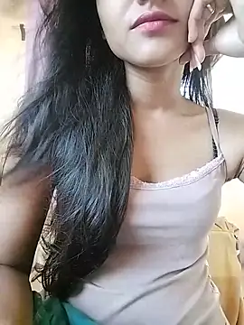 MISSQUEEN48 online show from May 2026 06:43:02 AM