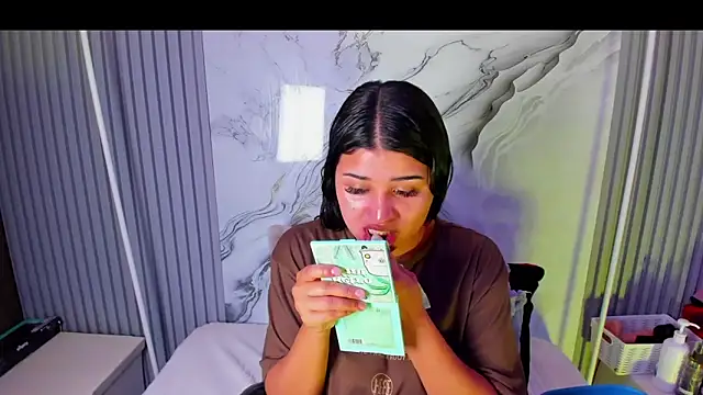 venusowen  online show from June 2026 01:46:01 PM
