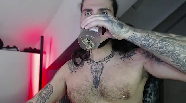 MateoHunk online show from December 2024 06:57:02 PM