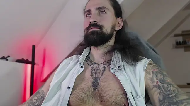 MateoHunk online show from February 2025 08:00:01 PM