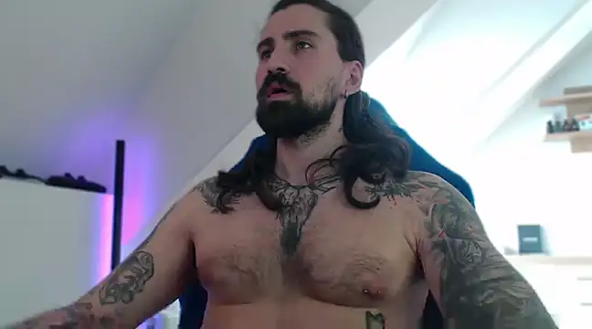 MateoHunk online show from March 2025 01:07:01 PM