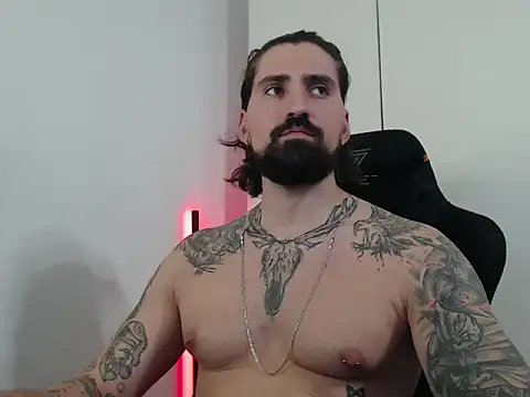 MateoHunk online show from September 2025 04:21:02 PM