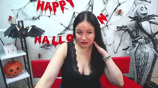 TayaBoret online show from October 2025 05:25:01 PM