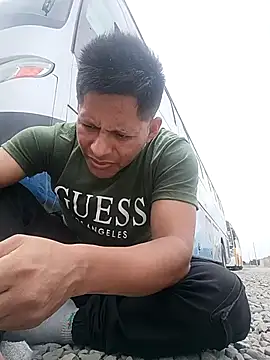 Snapshot of alexchir4 chatting on November 2025 04:17:02 PM alexchir4 online show from November 2025 04:17:02 PM