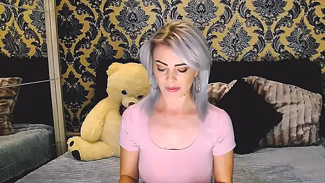 Snapshot of Aly_girl1 chatting on February 2025 10:59:01 AM Aly girl1 online show from February 2025 10:59:01 AM