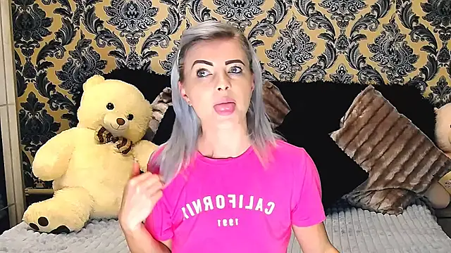 Snapshot of Aly_girl1 chatting on February 2025 10:53:02 AM Aly girl1 online show from February 2025 10:53:02 AM