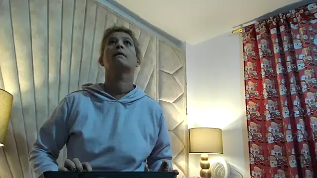 Snapshot of Jade_squirtt chatting on November 2025 11:05:01 AM Jade squirtt online show from November 2025 11:05:01 AM