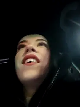 Snapshot of MadilynFox chatting on February 2025 06:33:01 PM MadilynFox online show from February 2025 06:33:01 PM