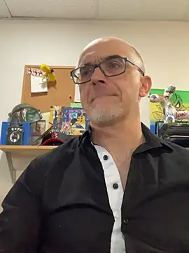 MaxVain online show from March 2025 04:31:02 PM