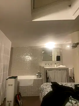 MaxVain online show from November 2025 08:42:01 PM