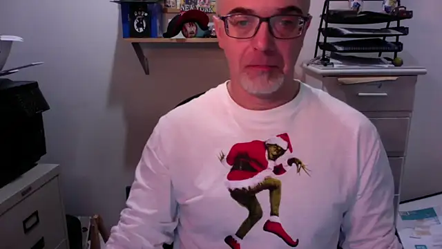 MaxVain online show from December 2025 06:47:01 PM