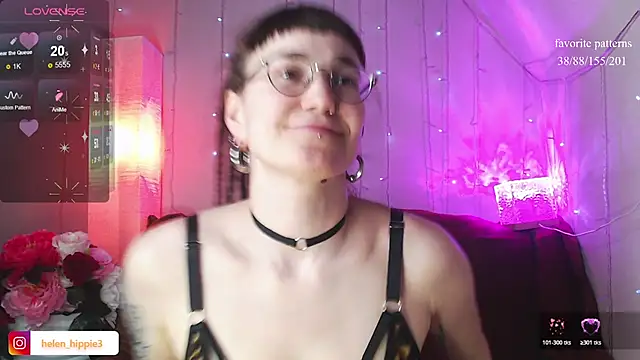 FoxRineHelen online show from April 2026 07:15:02 PM