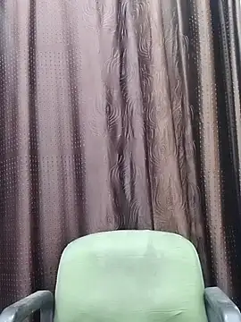 Lalisa sexy online show from November 2025 05:02:01 PM