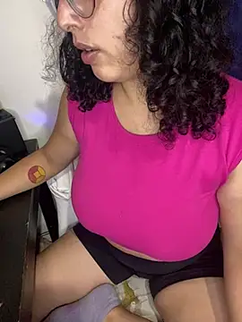 Snapshot of babyluna939 chatting on March 2025 12:25:02 AM babyluna939 online show from March 2025 12:25:02 AM