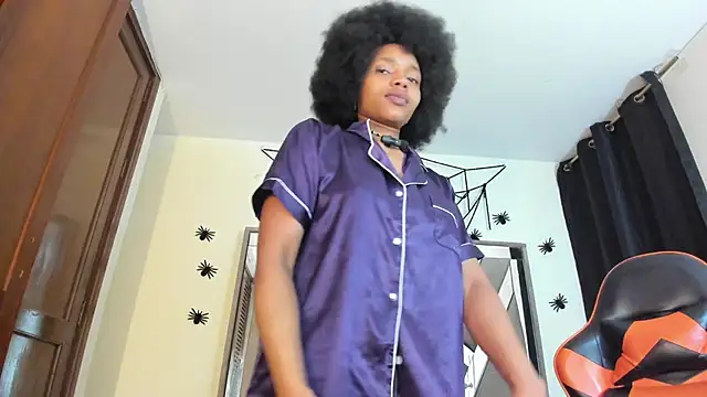 Snapshot of sara_williams01 chatting on October 2025 01:22:01 AM sara williams01 online show from October 2025 01:22:01 AM