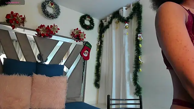 Snapshot of sara_williams01 chatting on December 2025 12:54:01 PM sara williams01 online show from December 2025 12:54:01 PM