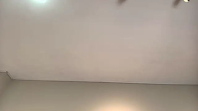 Isis Osman online show from March 2026 07:41:01 PM