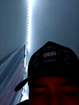 Snapshot of Neithan__23 chatting on November 2025 01:52:01 AM Neithan 23 online show from November 2025 01:52:01 AM