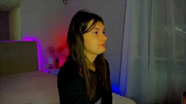 Laura Leee online show from September 2025 05:23:01 AM