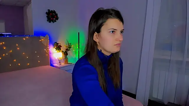 Snapshot of Laura_Leee chatting on January 2026 06:29:02 AM Laura Leee online show from January 2026 06:29:02 AM