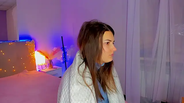 Snapshot of Laura_Leee chatting on February 2026 06:07:01 AM Laura Leee online show from February 2026 06:07:01 AM