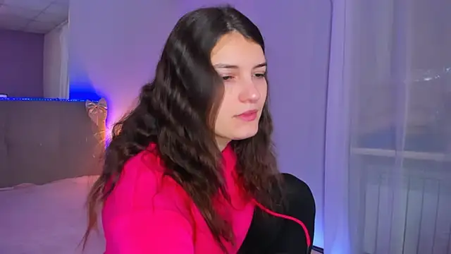 Snapshot of Laura_Leee chatting on February 2026 06:02:01 AM Laura Leee online show from February 2026 06:02:01 AM