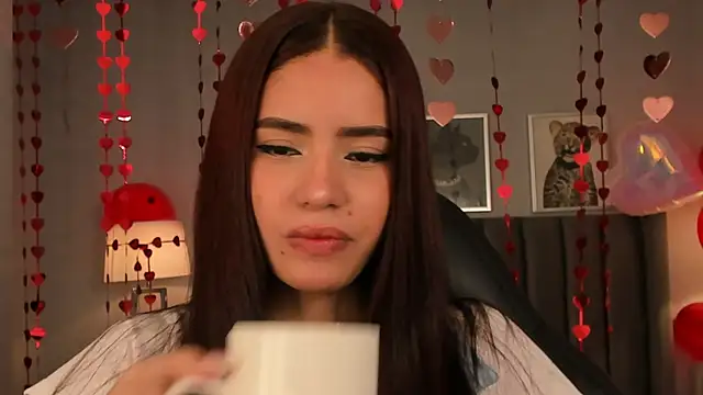 Madie  collins online show from February 2025 11:40:02 AM