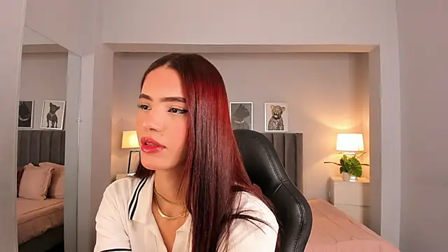 Madie  collins online show from March 2025 10:55:01 AM