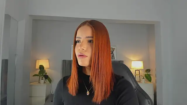 Madie  collins online show from December 2025 11:41:01 AM