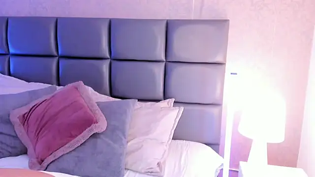 SpicySugar  online show from March 2026 08:01:01 PM