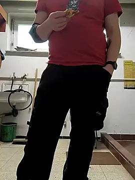 OdinWolf1990 online show from February 2025 11:13:01 AM