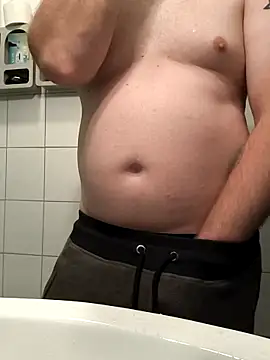 OdinWolf1990 online show from October 2025 05:32:02 AM