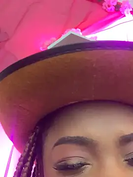 Snapshot of clhoe_miller1 chatting on December 2024 01:55:01 PM clhoe miller1 online show from December 2024 01:55:01 PM