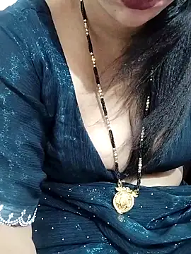 Snapshot of Urmila_bhabhii chatting on June 2026 02:58:02 AM Urmila bhabhii online show from June 2026 02:58:02 AM