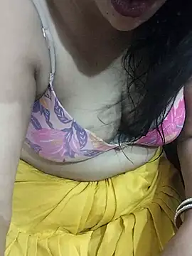 Snapshot of Urmila_bhabhii chatting on July 2026 04:30:01 AM Urmila bhabhii online show from July 2026 04:30:01 AM