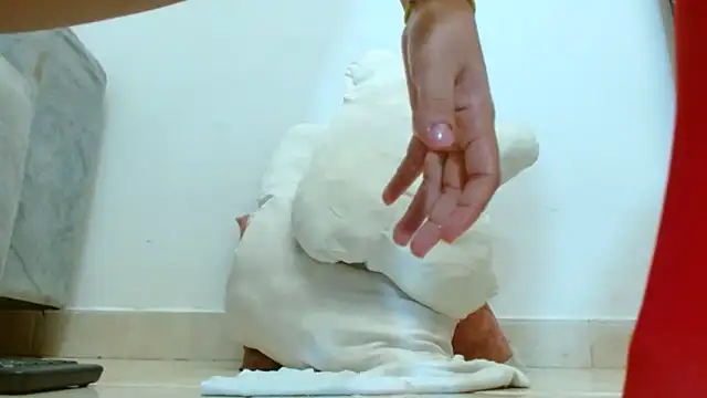 Darcy Lopez online show from October 2025 04:25:02 PM