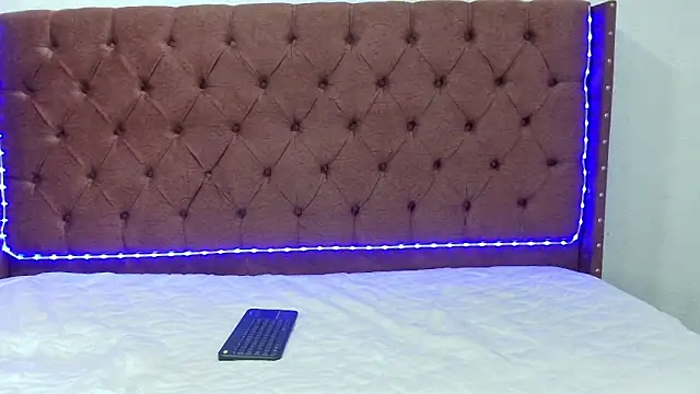 jony honey online show from March 2025 01:40:01 PM