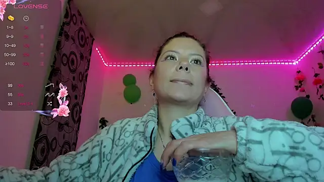 Snapshot of Susana_garcia_ chatting on December 2024 01:45:01 AM Susana garcia online show from December 2024 01:45:01 AM