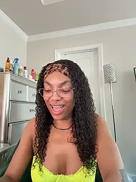 butterflybootyy online show from April 2026 03:07:01 PM