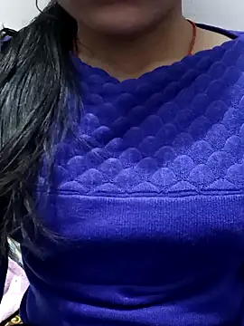 Snapshot of Riyu_05 chatting on December 2024 10:34:02 AM Riyu 05 online show from December 2024 10:34:02 AM