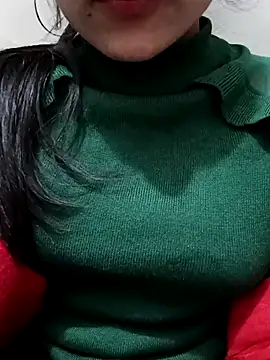 Snapshot of Riyu_05 chatting on December 2024 10:28:02 AM Riyu 05 online show from December 2024 10:28:02 AM