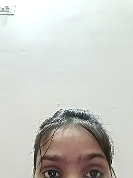 Snapshot of Riyu_05 chatting on December 2024 10:08:02 AM Riyu 05 online show from December 2024 10:08:02 AM