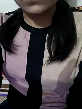 Snapshot of Riyu_05 chatting on February 2025 06:21:01 AM Riyu 05 online show from February 2025 06:21:01 AM