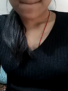 Snapshot of Riyu_05 chatting on February 2025 11:01:02 AM Riyu 05 online show from February 2025 11:01:02 AM