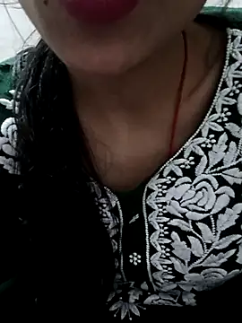 Snapshot of Riyu_05 chatting on March 2025 10:26:01 AM Riyu 05 online show from March 2025 10:26:01 AM