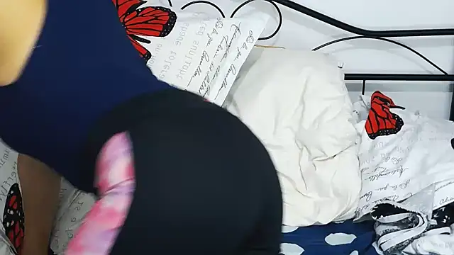 DivinSandra online show from March 2025 10:33:02 AM